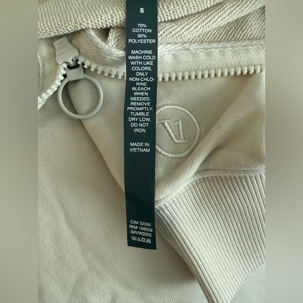 Vuori Cream Half-Zip Sweatshirt - Picture 7 of 15